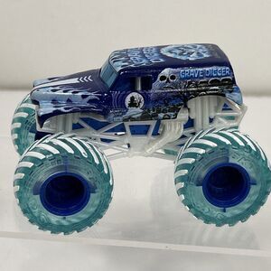 2019 Monster Jam Fire & Ice Grave Digger Special Edition 1/64 Scale